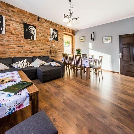 Apartamenty Izerskie - Ul. Wczasowa 8 Świeradów-Zdrój エクステリア 写真