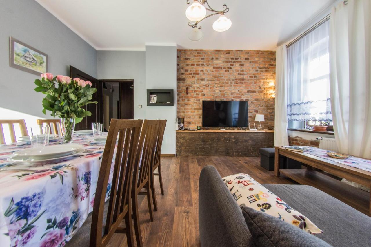 Apartamenty Izerskie - Ul. Wczasowa 8 Świeradów-Zdrój エクステリア 写真